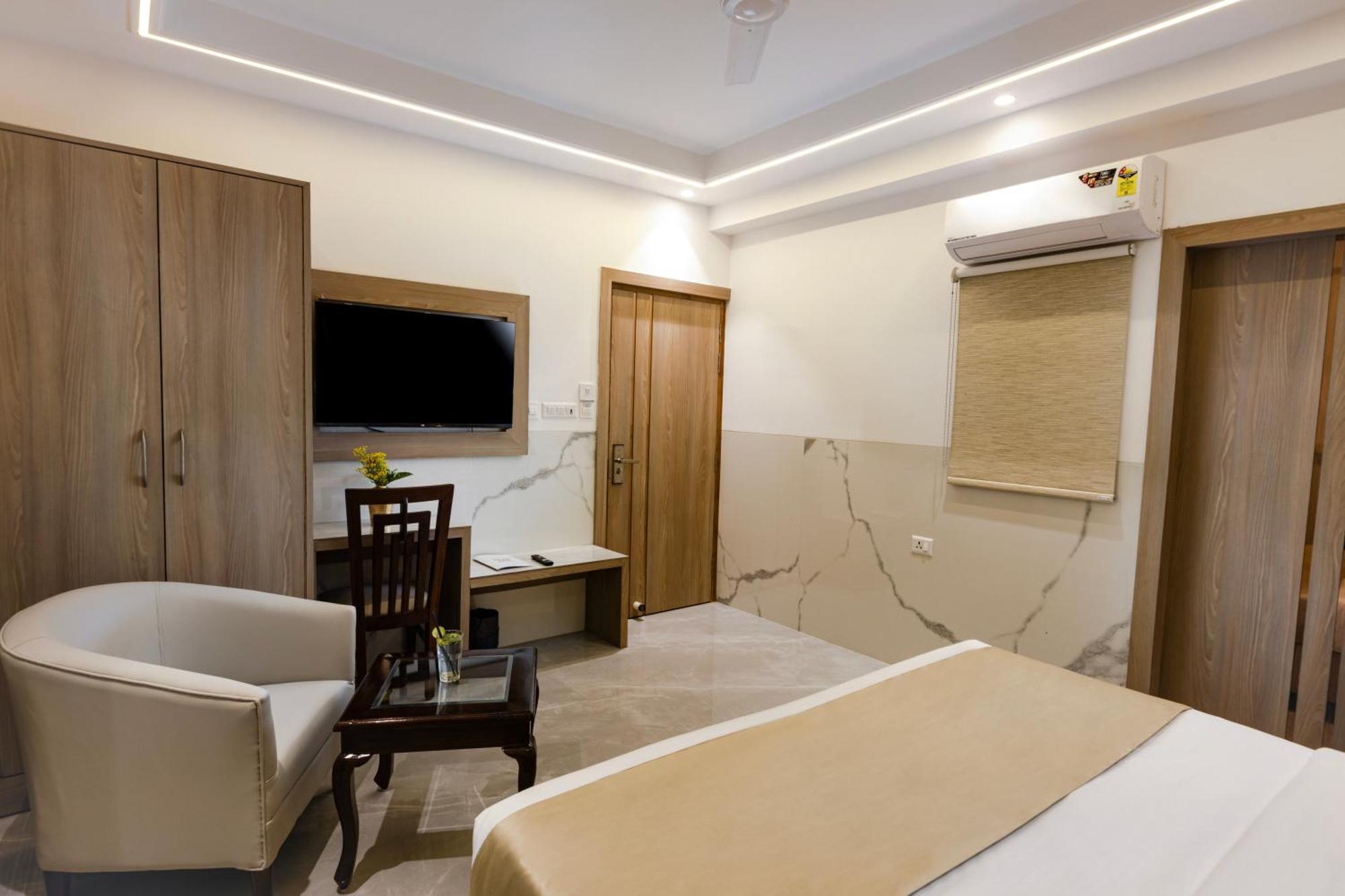 The Orion Hotel Era - Delhi Airport Yeni Delhi Dış mekan fotoğraf
